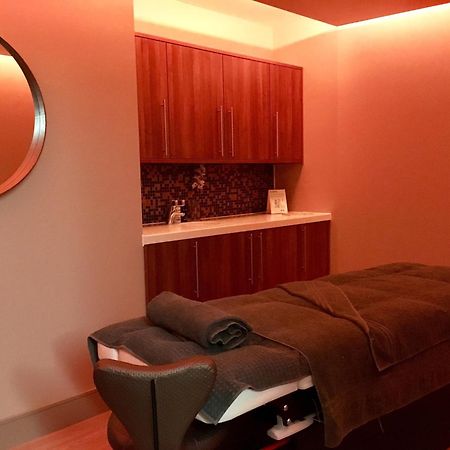 Spacious Primrose Lodge For 6 With Hot Tub At A Spa Resort Chudleigh Esterno foto