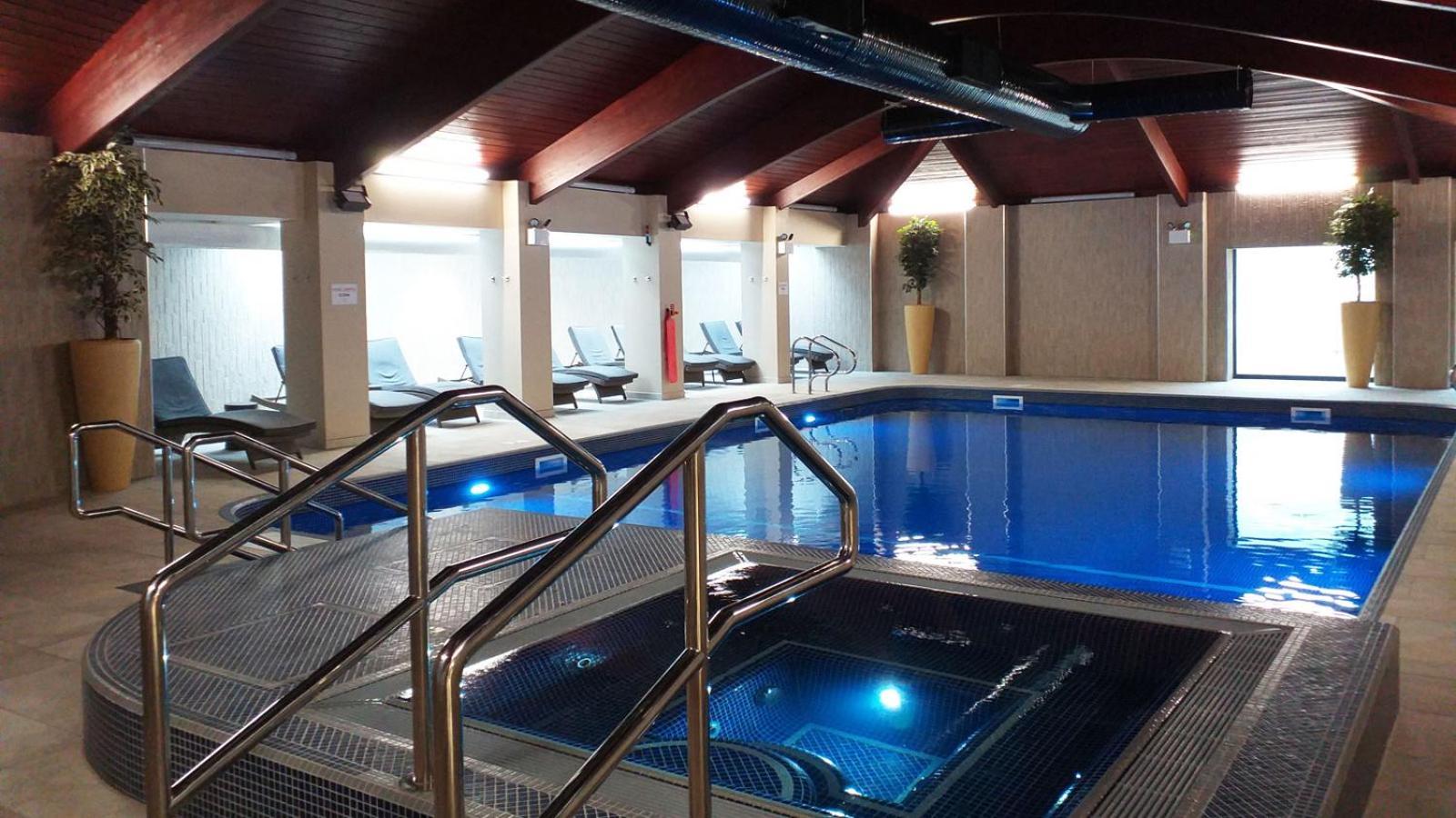 Spacious Primrose Lodge For 6 With Hot Tub At A Spa Resort Chudleigh Esterno foto